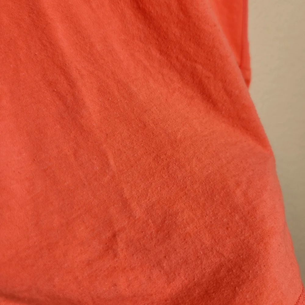 Danskin Coral Short-Sleeve V-Neck Active Tee w/ Side Ruching, Size S - Picture 5 of 7